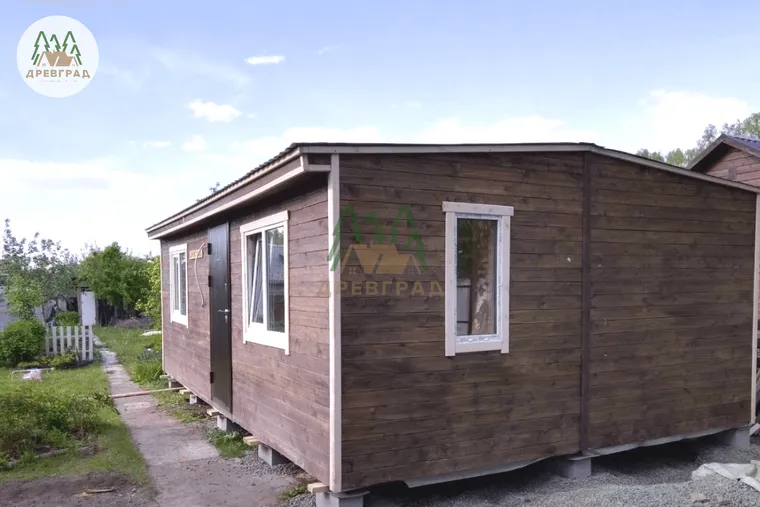 Дачный домик 4.6 × 7м