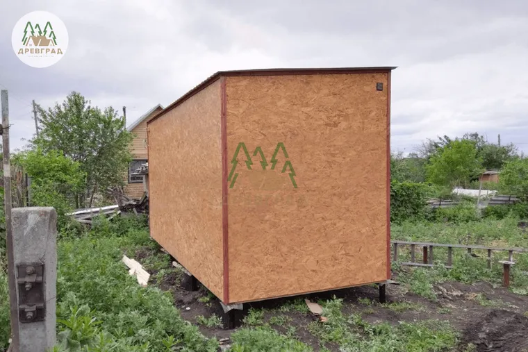 Дачный домик 2,3 × 5