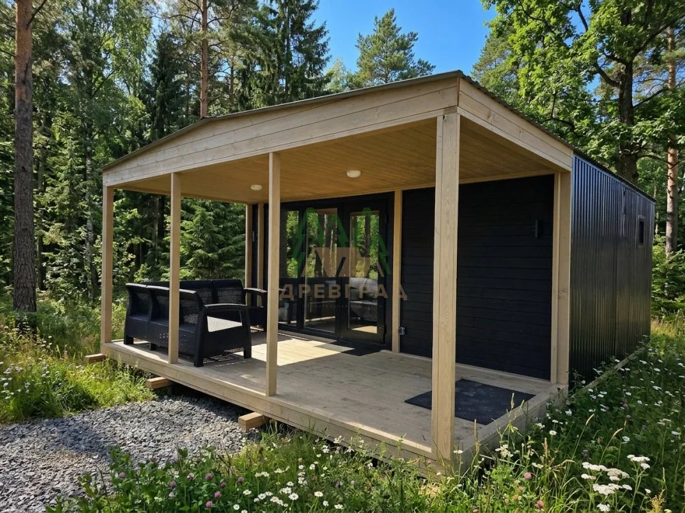 Баня с верандой 5 × 7 м — фото 1